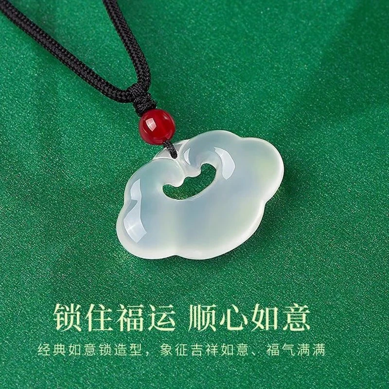 天然玛瑙祥云锁吊坠白冰平安锁挂件玉髓饰品天然玉石颈饰冰透祥云