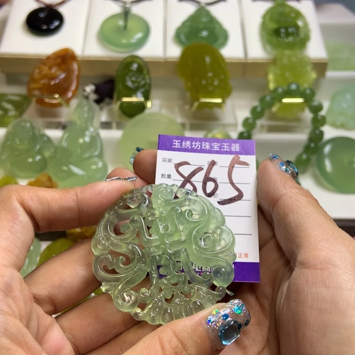 【闪购商品】蛇纹石玉未镶嵌颈饰子**塘