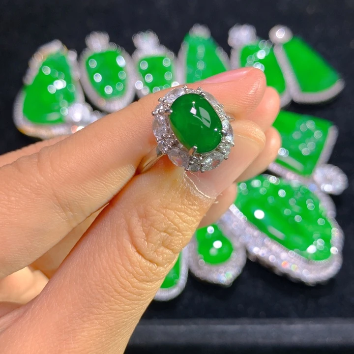 翡翠戒指银S925镶嵌一个