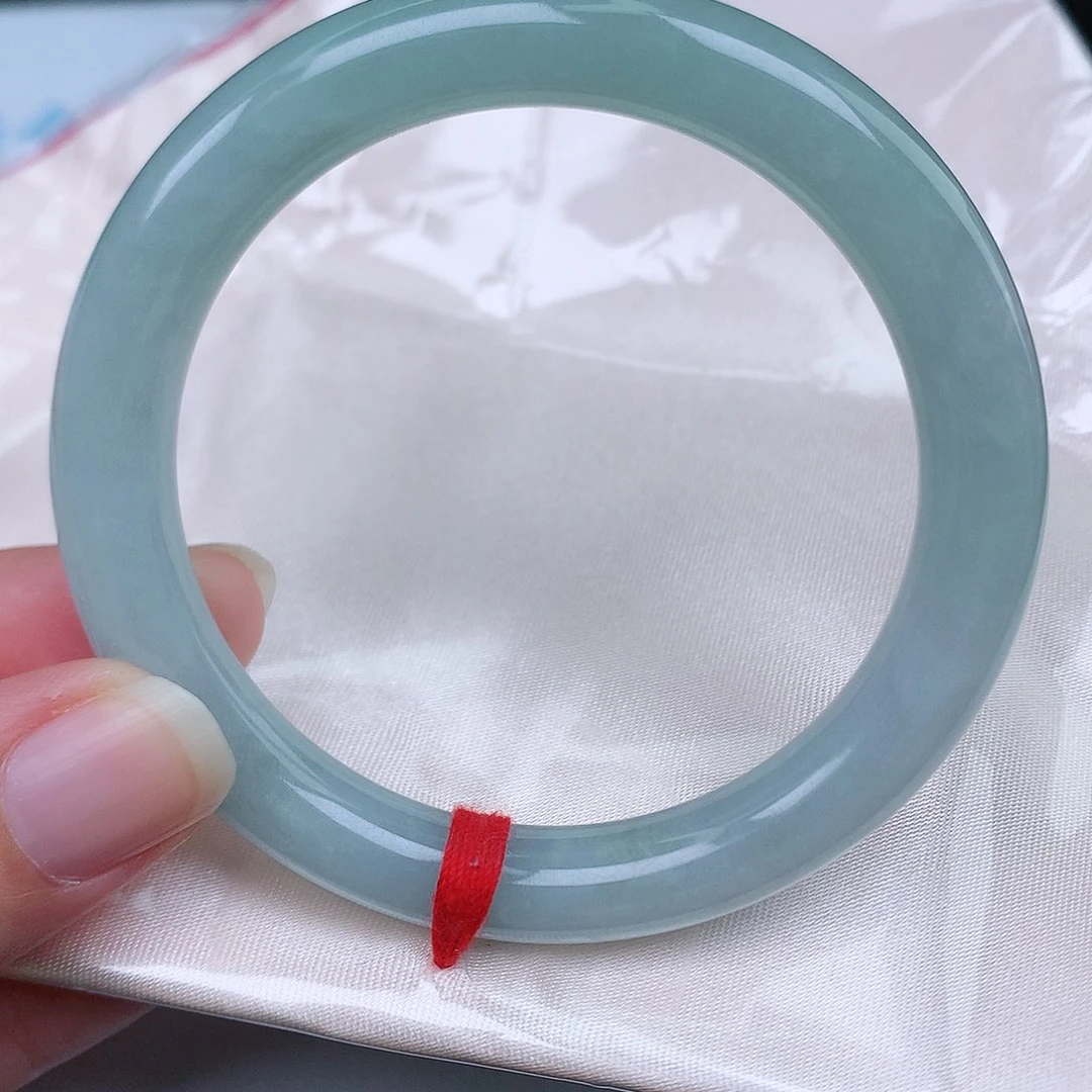 翡翠手镯（圆镯）未镶嵌天然
