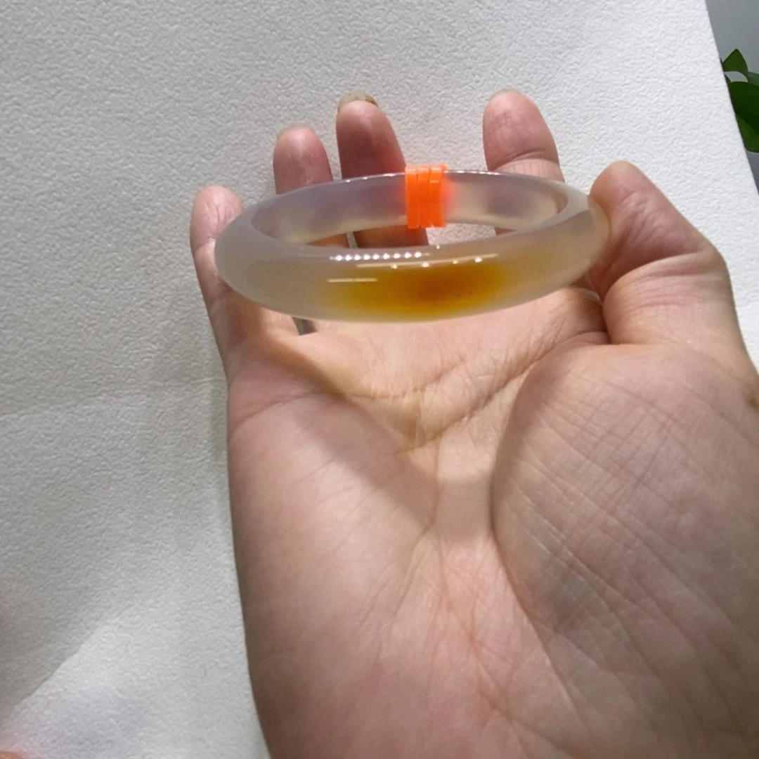 玛瑙/玉髓手镯未镶嵌R****y