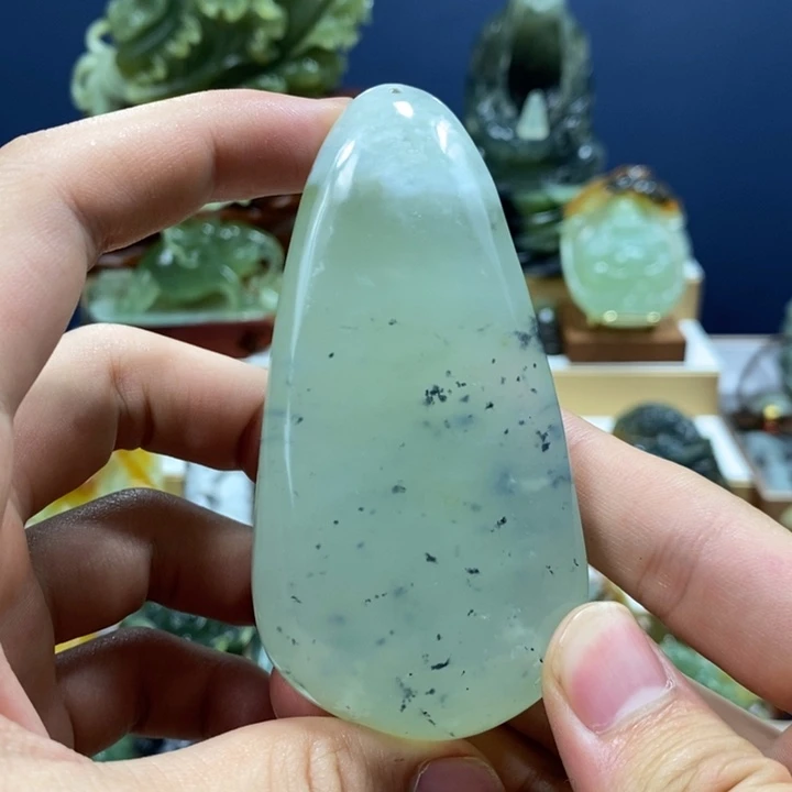 岫玉未镶嵌手把件