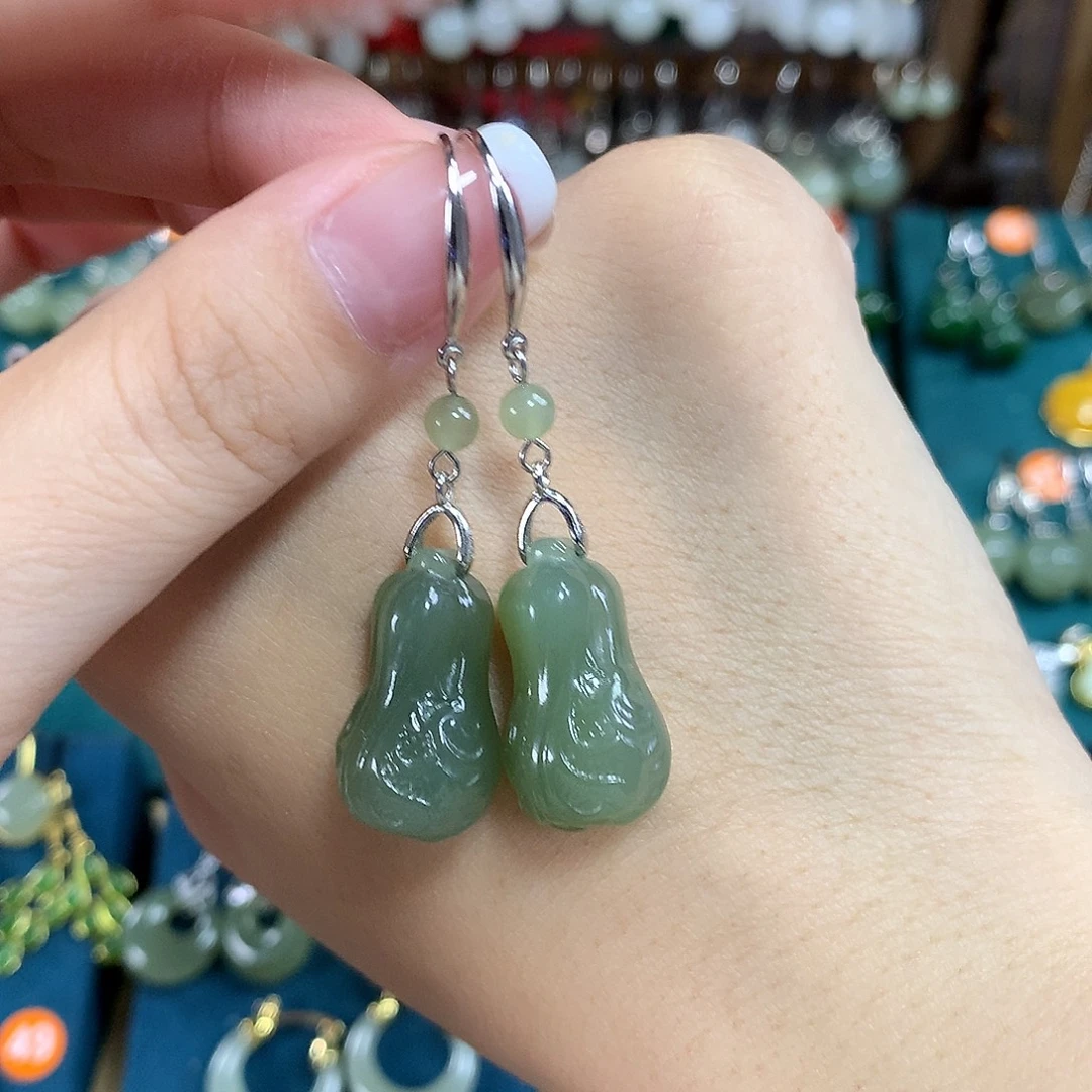 和田玉银S925镶嵌耳饰白菜卡21.5左右