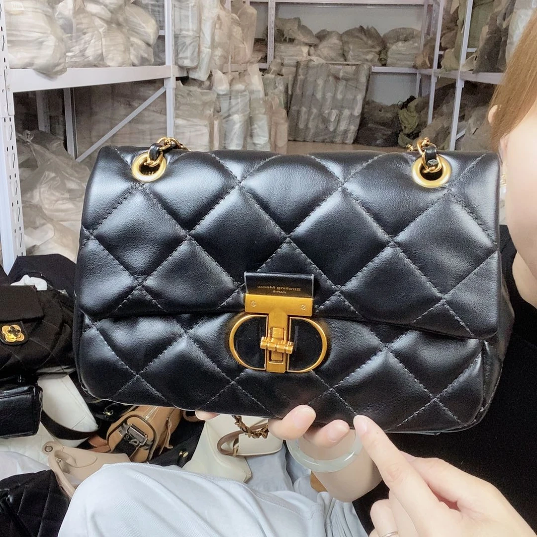 蚕丝小牛剖层皮革PU