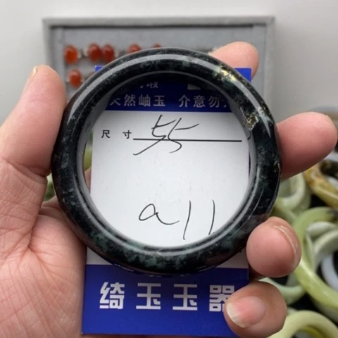 未镶嵌蛇纹石玉手镯