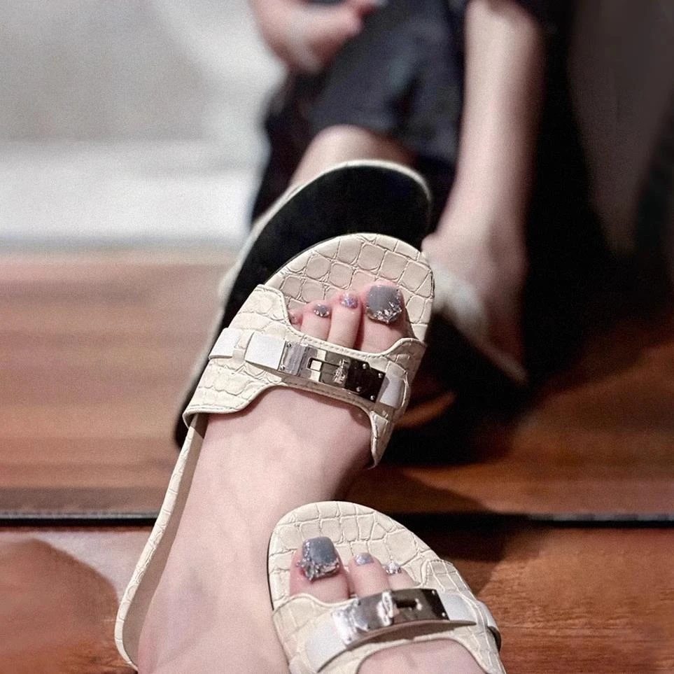 法式平底一字拖鞋女外穿2025夏季新款圆头露趾凉拖鞋鳄鱼纹半拖鞋