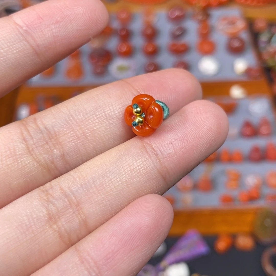 南红玛瑙未镶嵌桂花