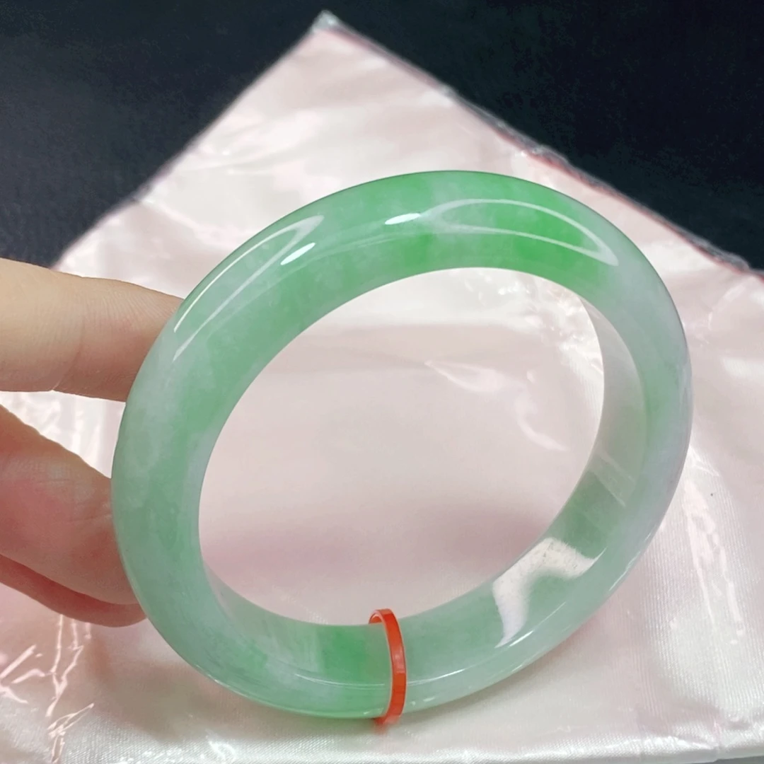 未镶嵌手镯翡翠55.8正圈