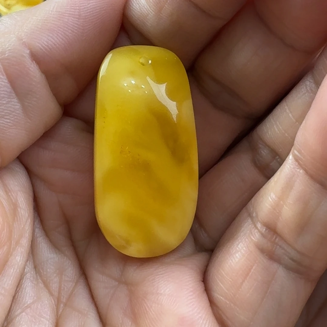 蜜蜡未镶嵌裸石31杂