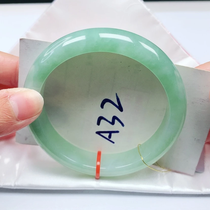 【闪购商品】翡翠手镯未镶嵌56圈
