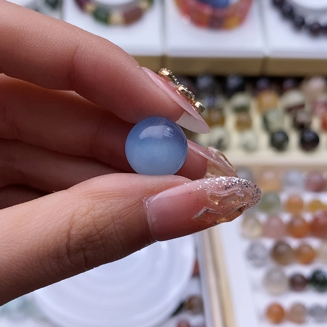 水晶颈饰未镶嵌，