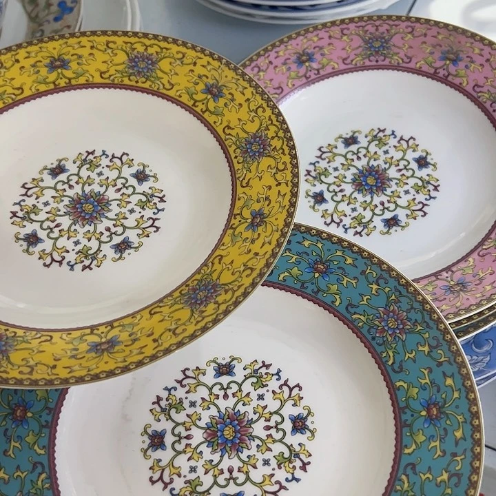 盘八寸珐琅彩三个深盘