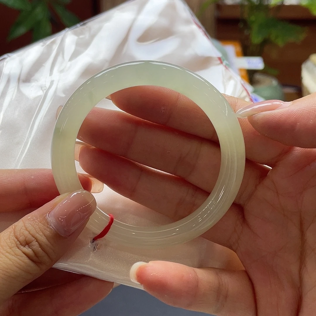 翡翠未镶嵌手镯28号链接