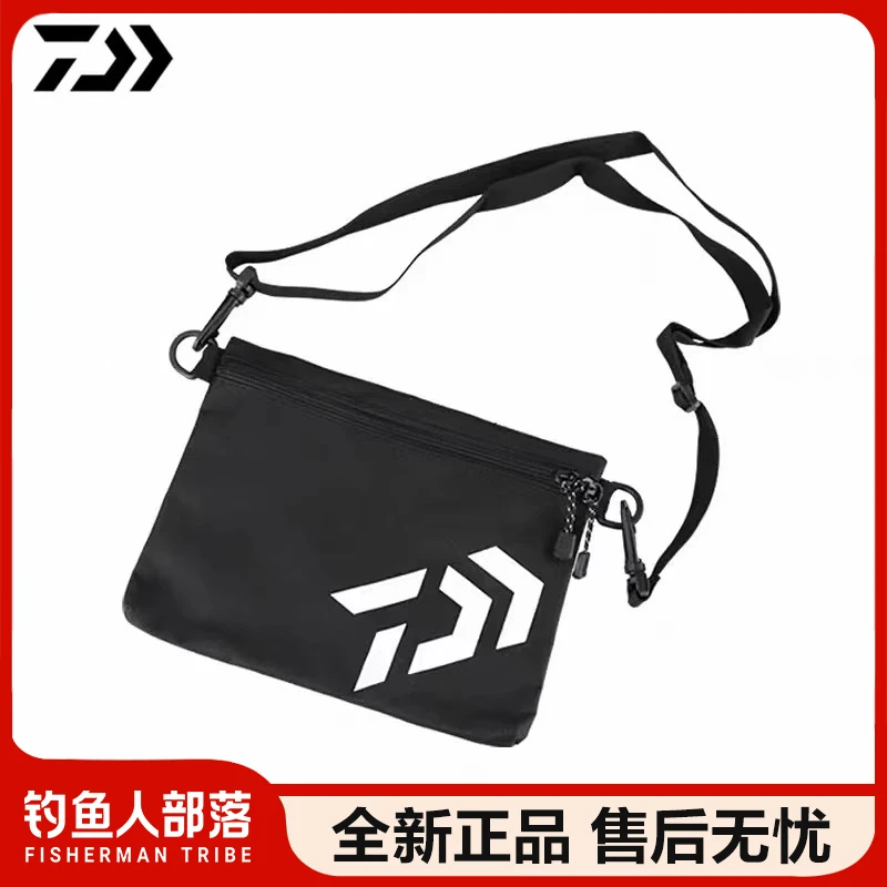 24新款DAIWA达亿瓦便携式小型收纳包单肩包斜挎包 渔具垂钓路亚包