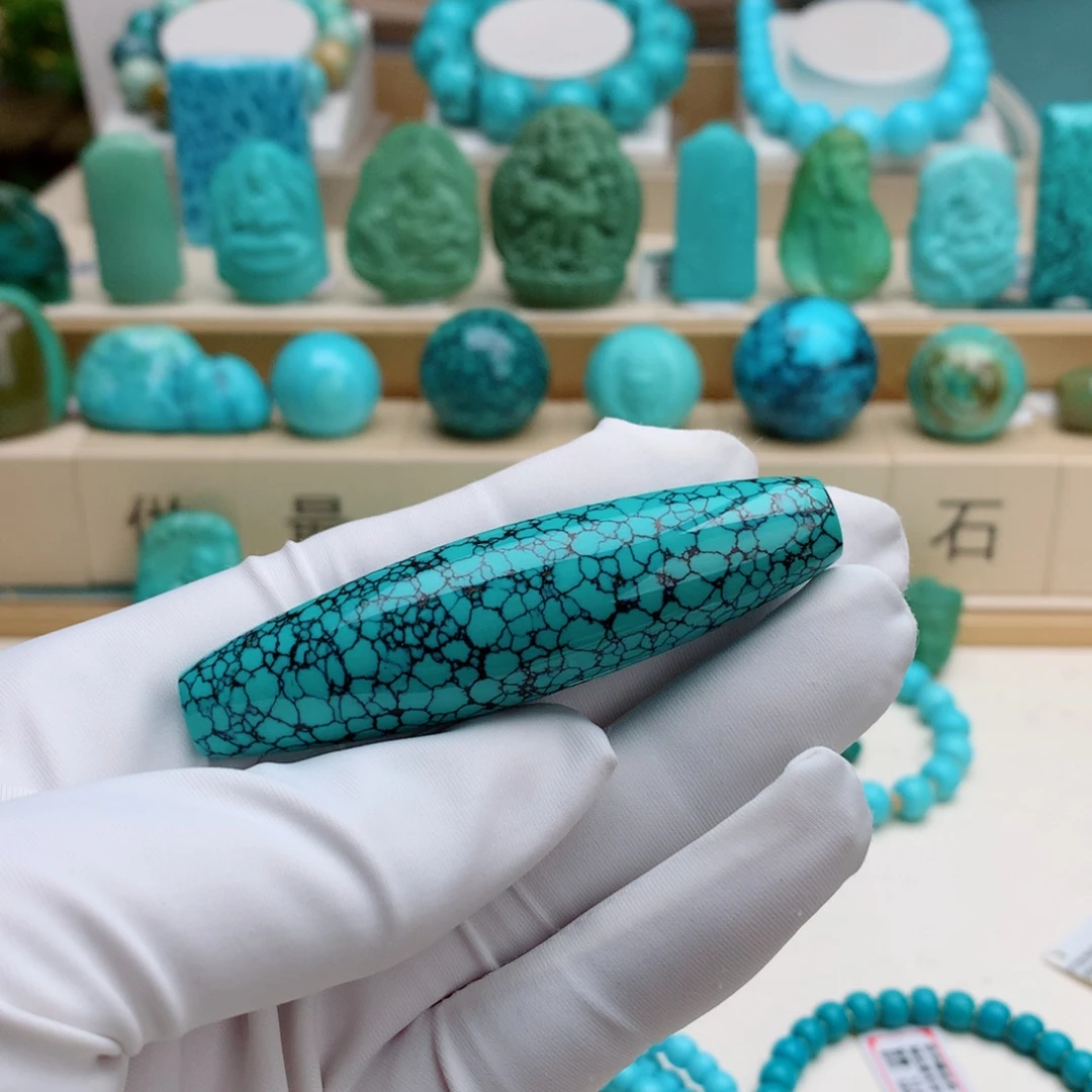 绿松石未镶嵌挂件