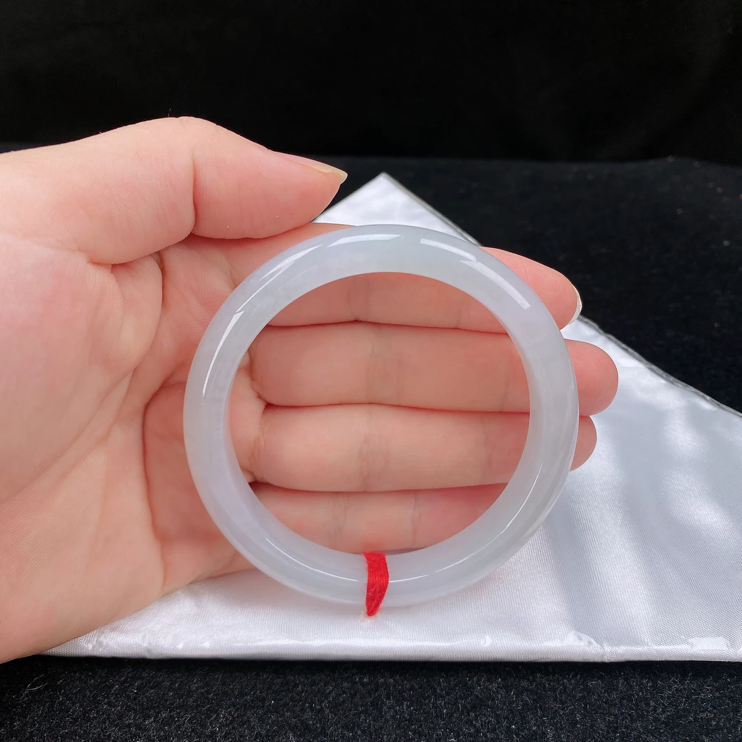 56圈口缅甸翡翠A货老坑冰种淡淡蓝色底正圈手镯玉镯子正品珠宝