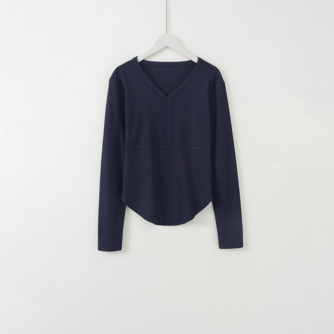 几里与麻 百搭休闲V领套头长袖T恤 衣长56 胸围92 2031341