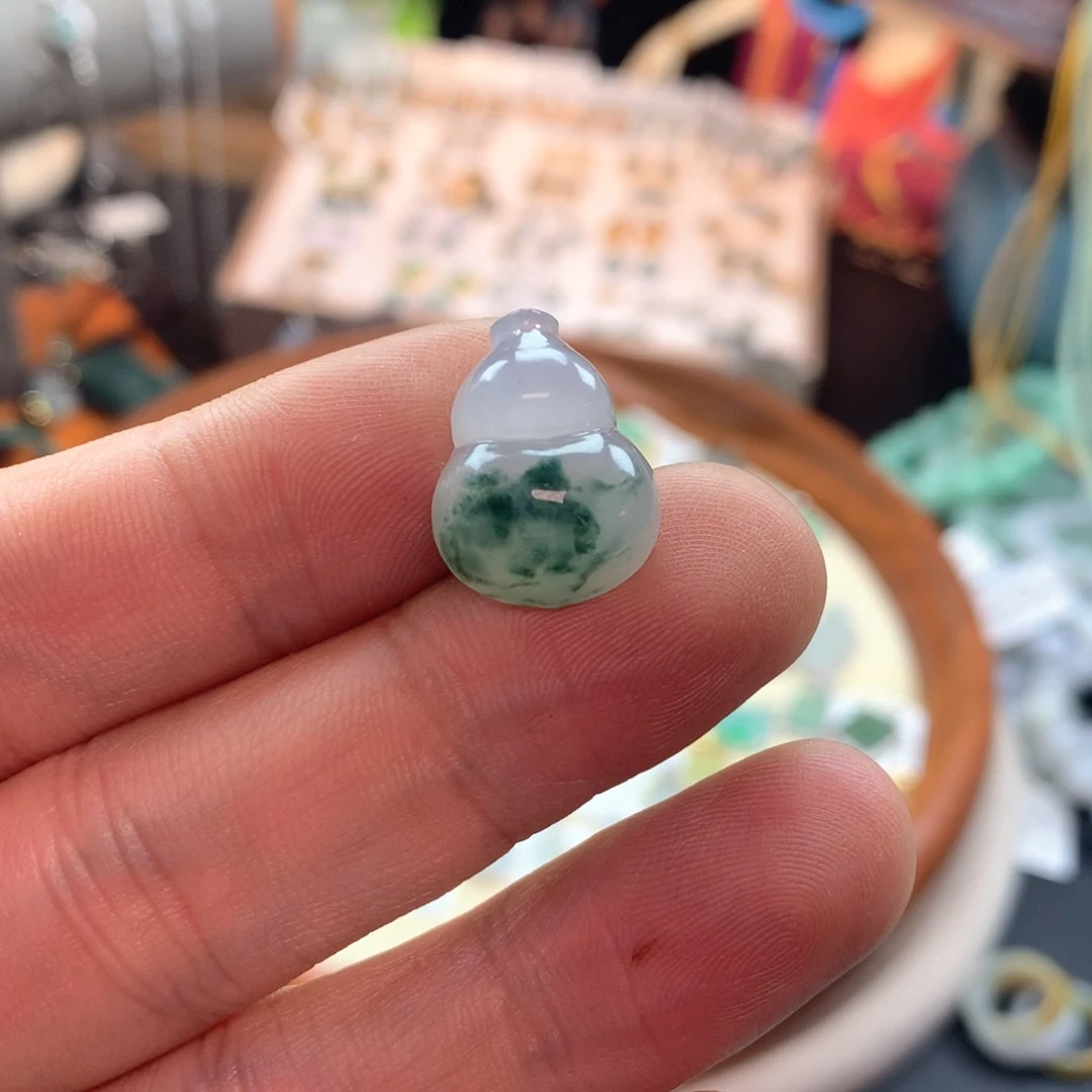 颈饰未镶嵌翡翠1111