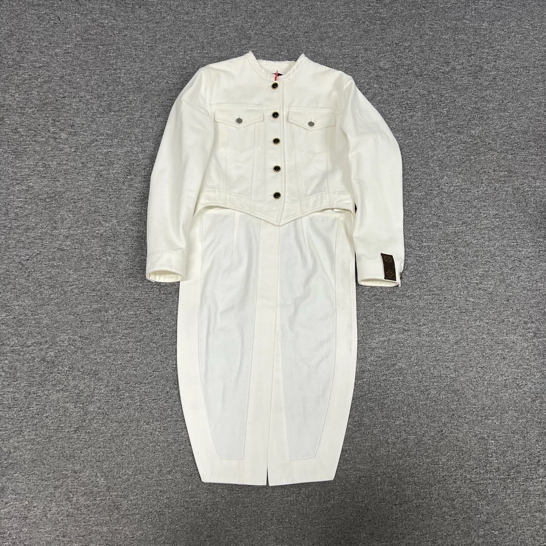 99新 LouisVuitton/路易威登 燕尾服 白色 38码