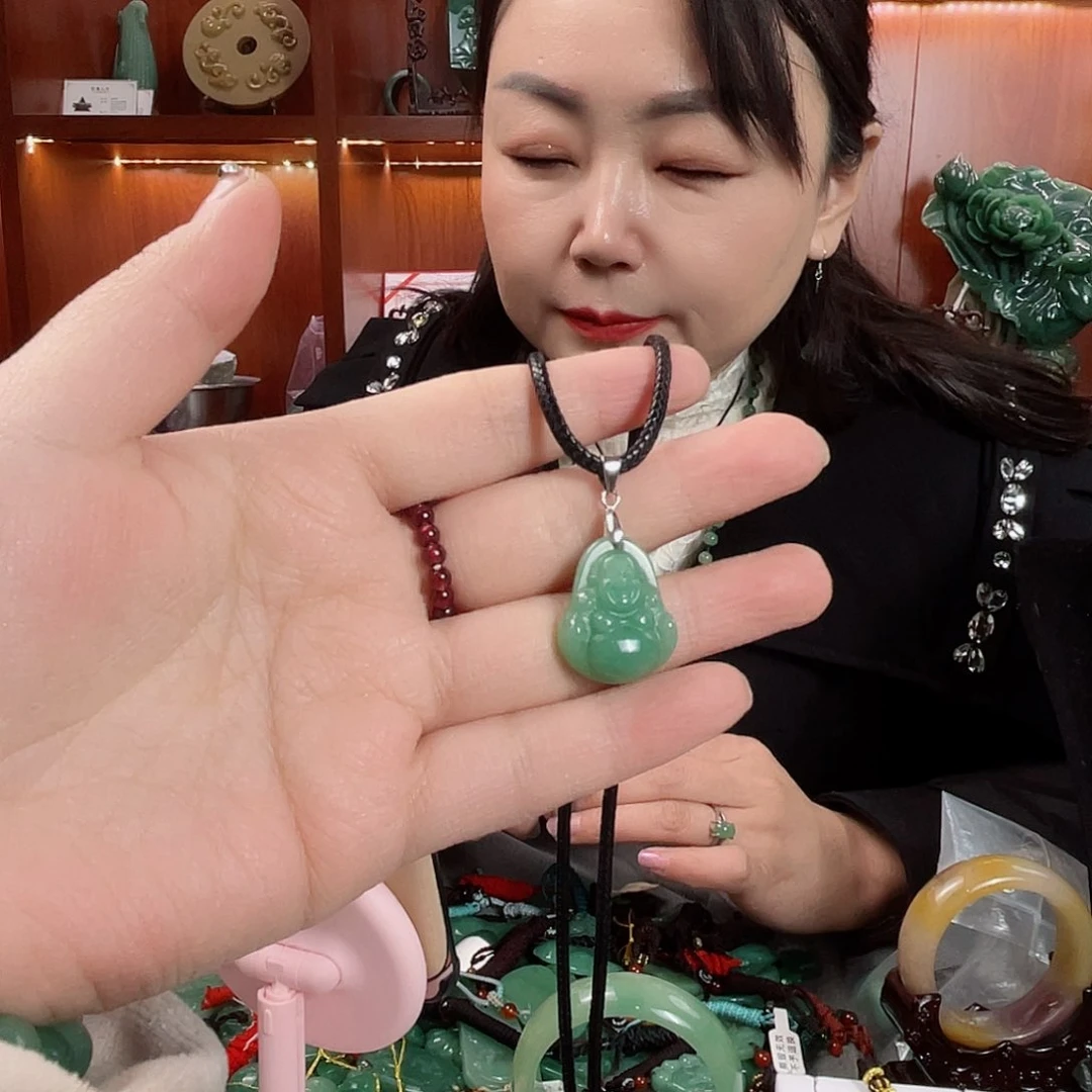 密玉（石英质玉）颈饰未镶嵌