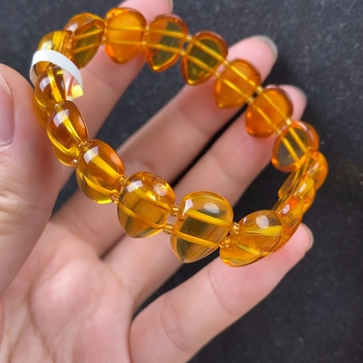 未镶嵌琥珀珠宝奇石