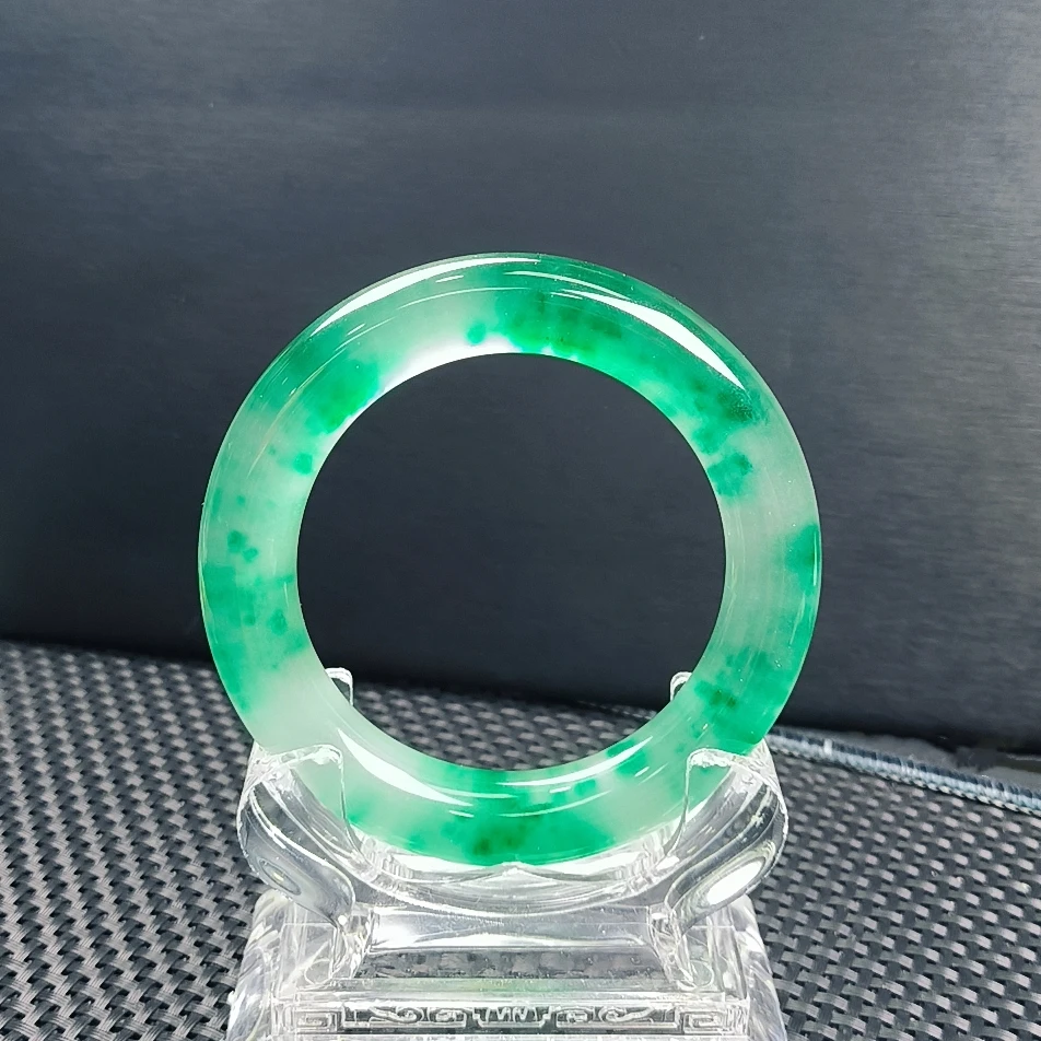 辣绿色飘系粗精美雕刻气质男女同款百搭精致奇石