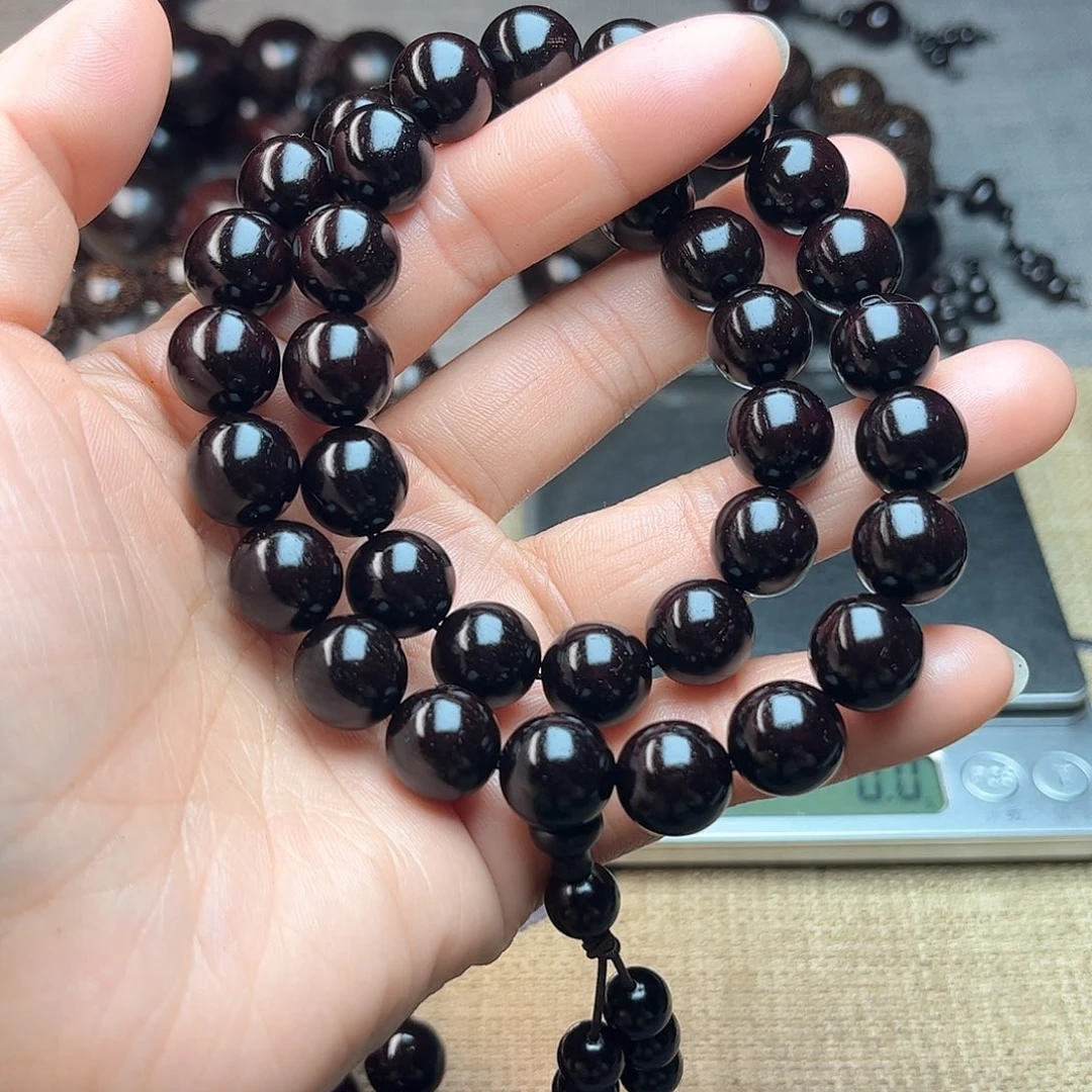 檀香紫檀（小叶紫檀）1.2 手持