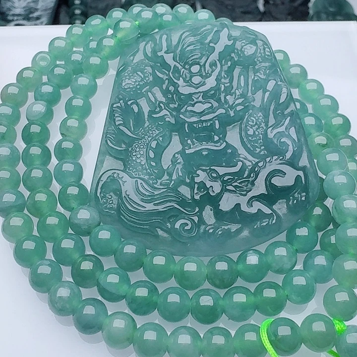 颈饰未镶嵌翡翠天然的A货翡翠多样性发其一