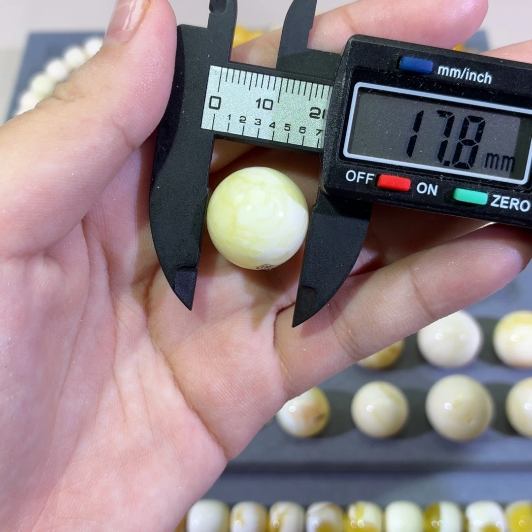 琥珀未镶嵌裸石圆珠