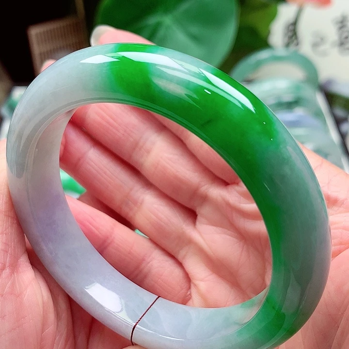 翡翠未镶嵌手镯天然翡翠手镯