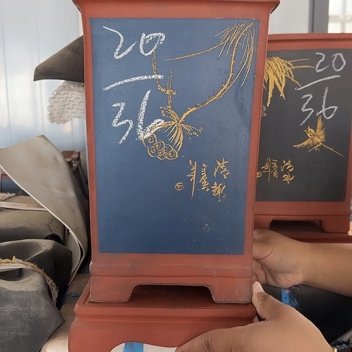 花盆紫砂是一个不想
