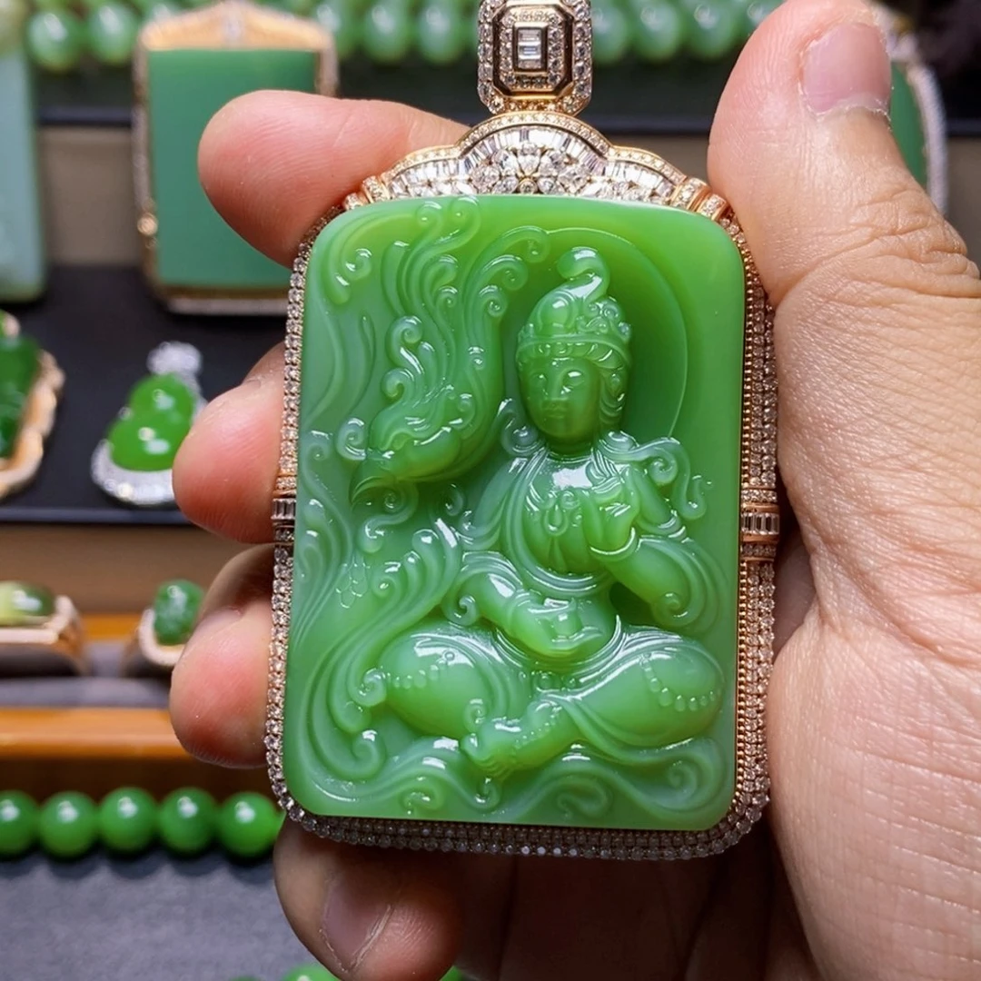 牛***马和田玉18K金镶嵌吊坠(不含链)
