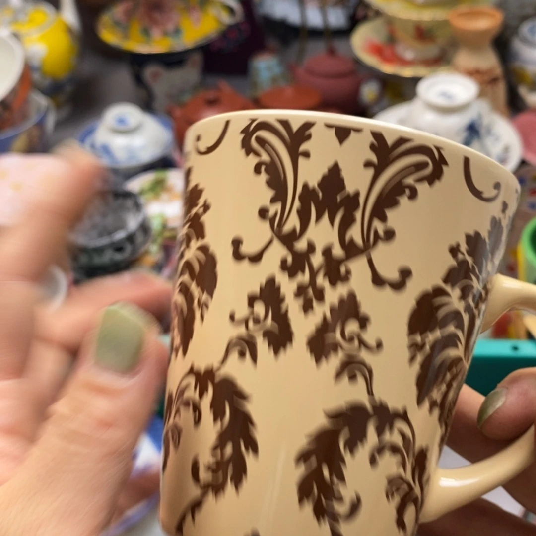 瓷片小****5不敢给自己一份安全