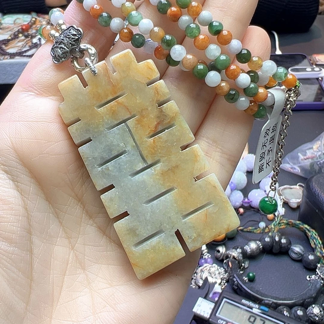 翡翠未镶嵌颈饰99