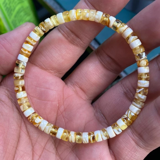 精选5*3mm天然原矿蜜蜡金瓷白溶洞妖花拉丝纹蜜蜡药片手串