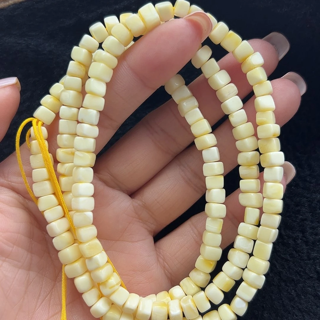 未镶嵌琥珀珠宝奇石