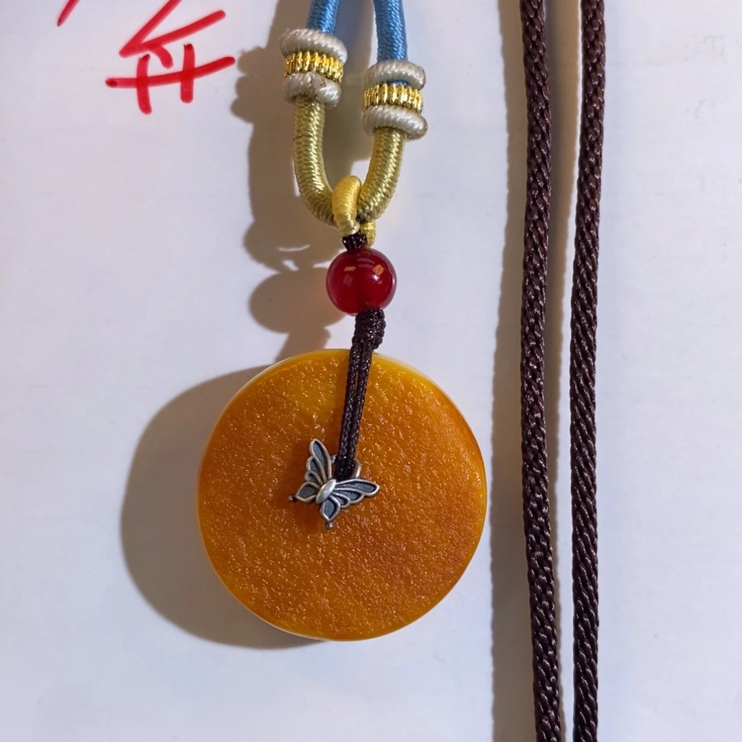 定制琥珀未镶嵌琥珀。