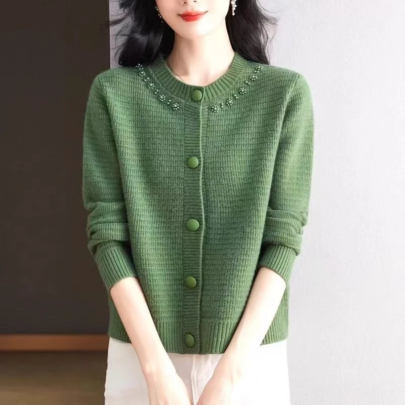 春秋新款圆领钉珠针织开衫女短款毛衣外套宽松高腰小个子针织小衫