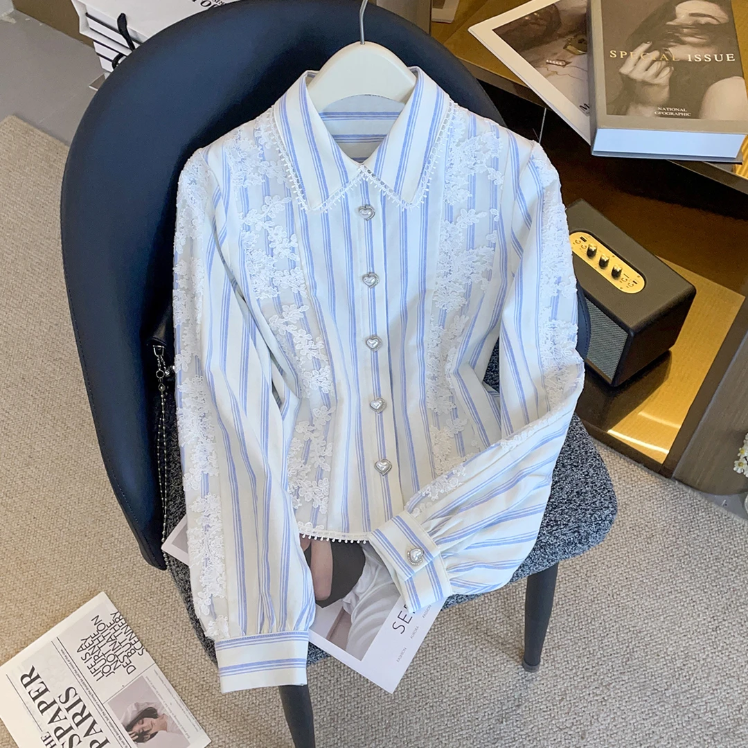 轻奢高端女装25冬季新款法式蕾丝绣花拼接竖条纹衬衫短上衣DY9313