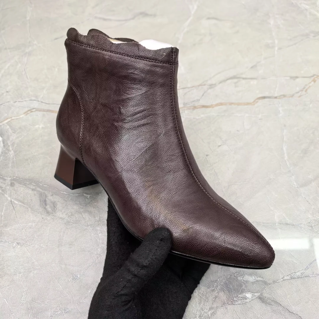 36码粗跟女靴(羊皮)66198