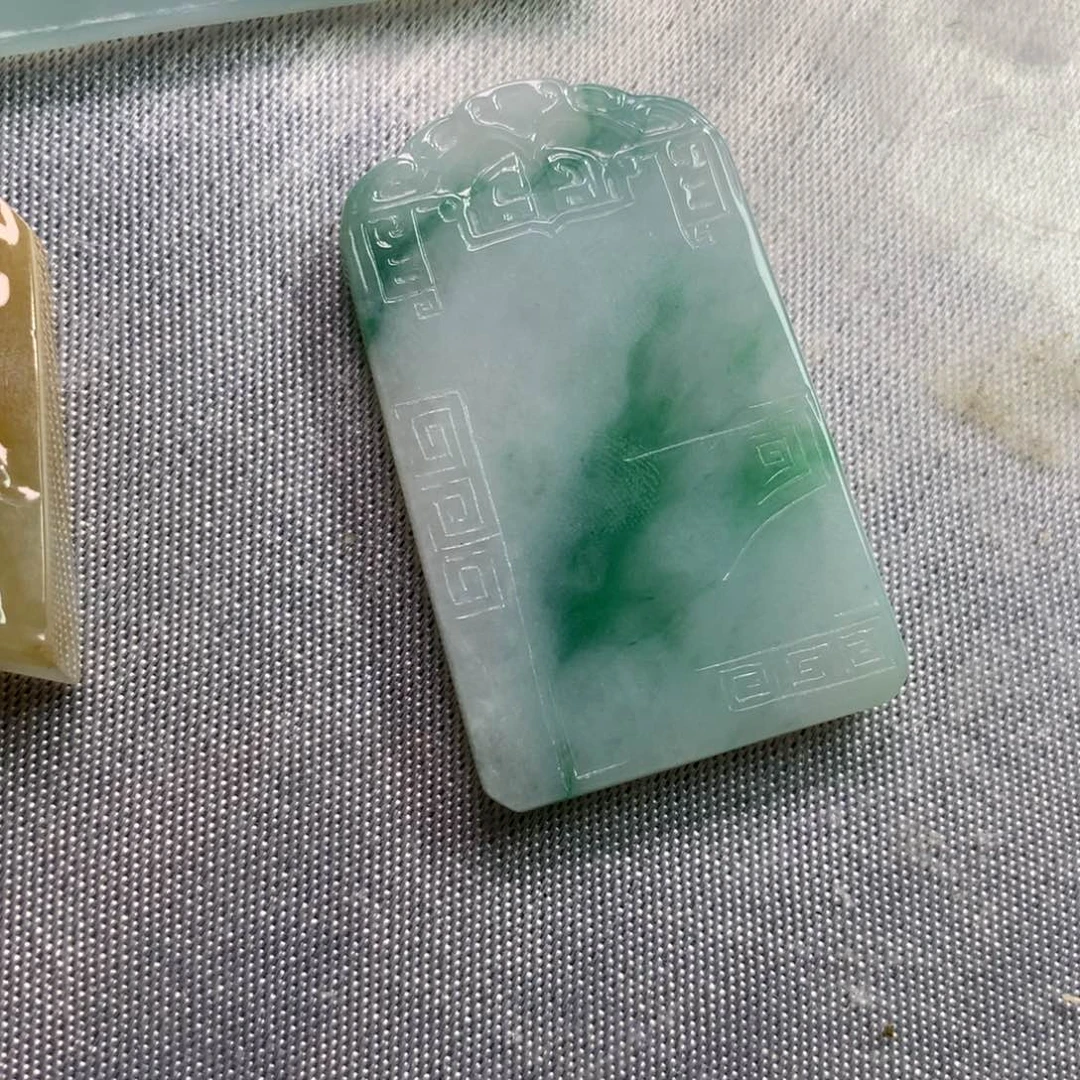 风***汀定制翡翠未镶嵌缅甸天然翡翠材料