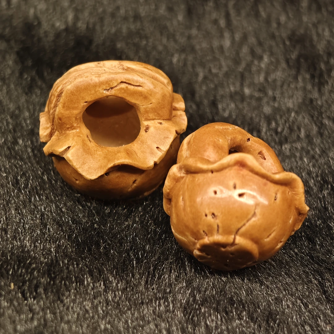 纯手工小花篮（脑纹桃核）
