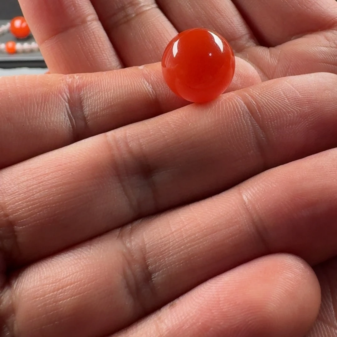 南红玛瑙未镶嵌圆珠14mm