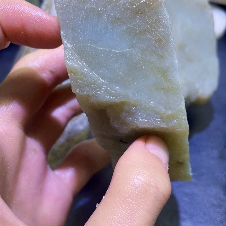 和田玉未镶嵌珠宝半成品