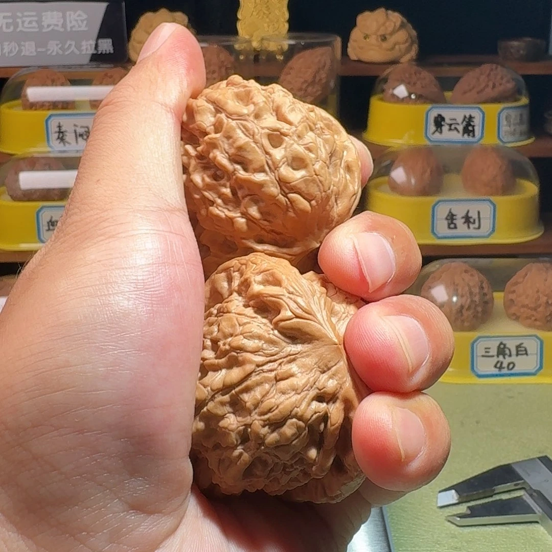 大***林把件文玩核桃全品52龙鼎