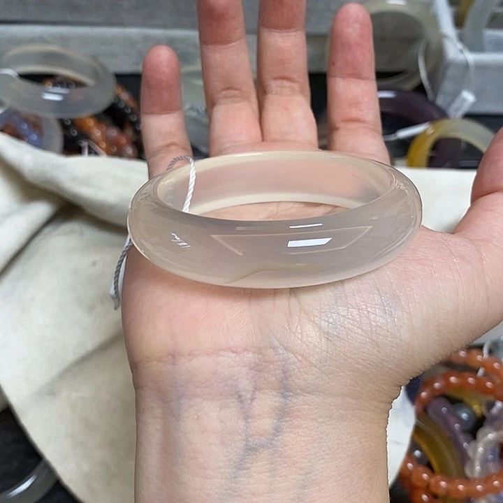 玛瑙/玉髓手镯未镶嵌茂***菜