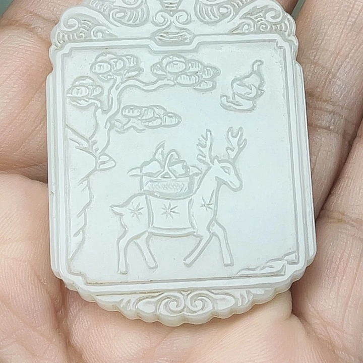 大***海和田玉（青白玉）未镶嵌颈饰