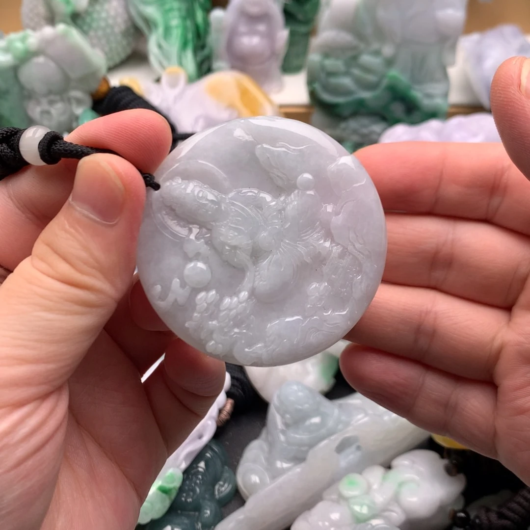 吊坠(不含链)未镶嵌翡翠