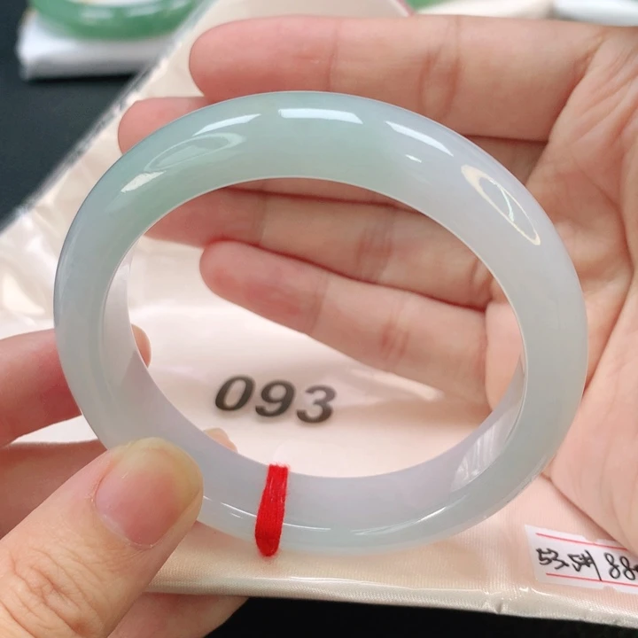 翡翠手镯未镶嵌翡翠53.5