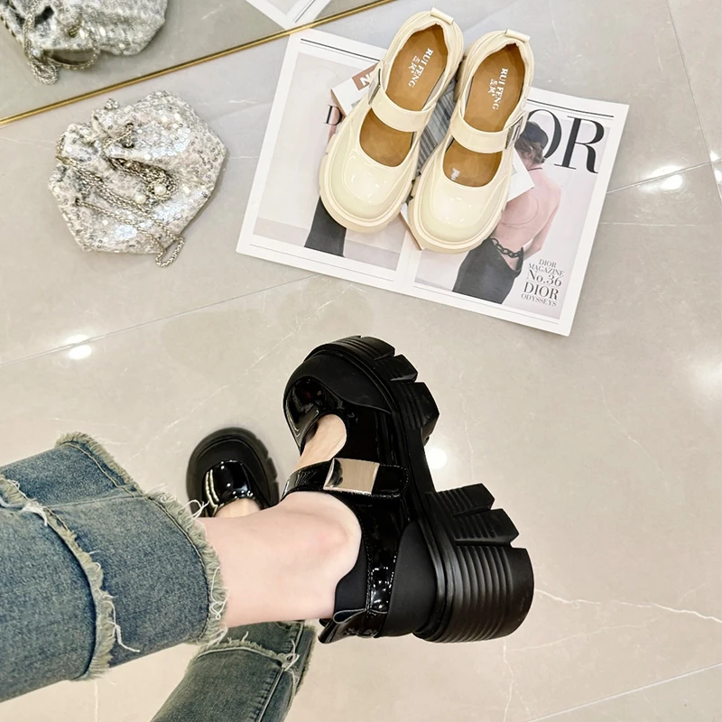 小个子厚底增高圆头显瘦玛丽珍女小皮鞋粗跟魔术贴百搭单鞋